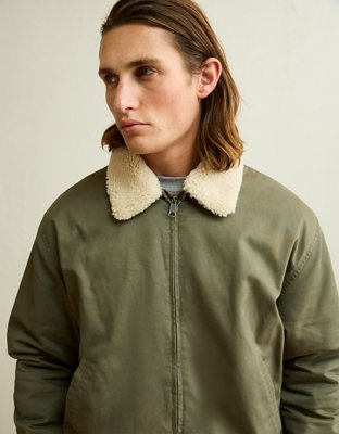 Мужская куртка American Eagle AE Sherpa Bomber, цвет: Оливковый — фото 4