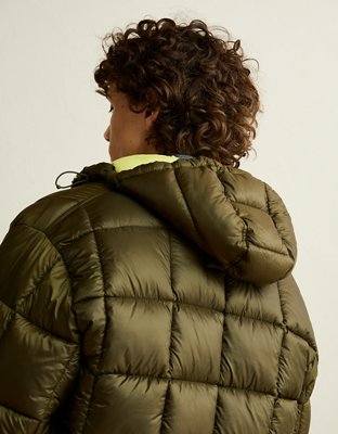 AE Hooded Puffer Jacket