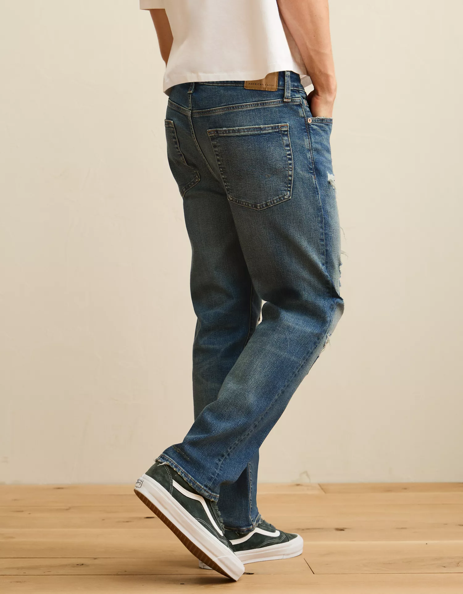 AE 19 Jean - thumbnail 3