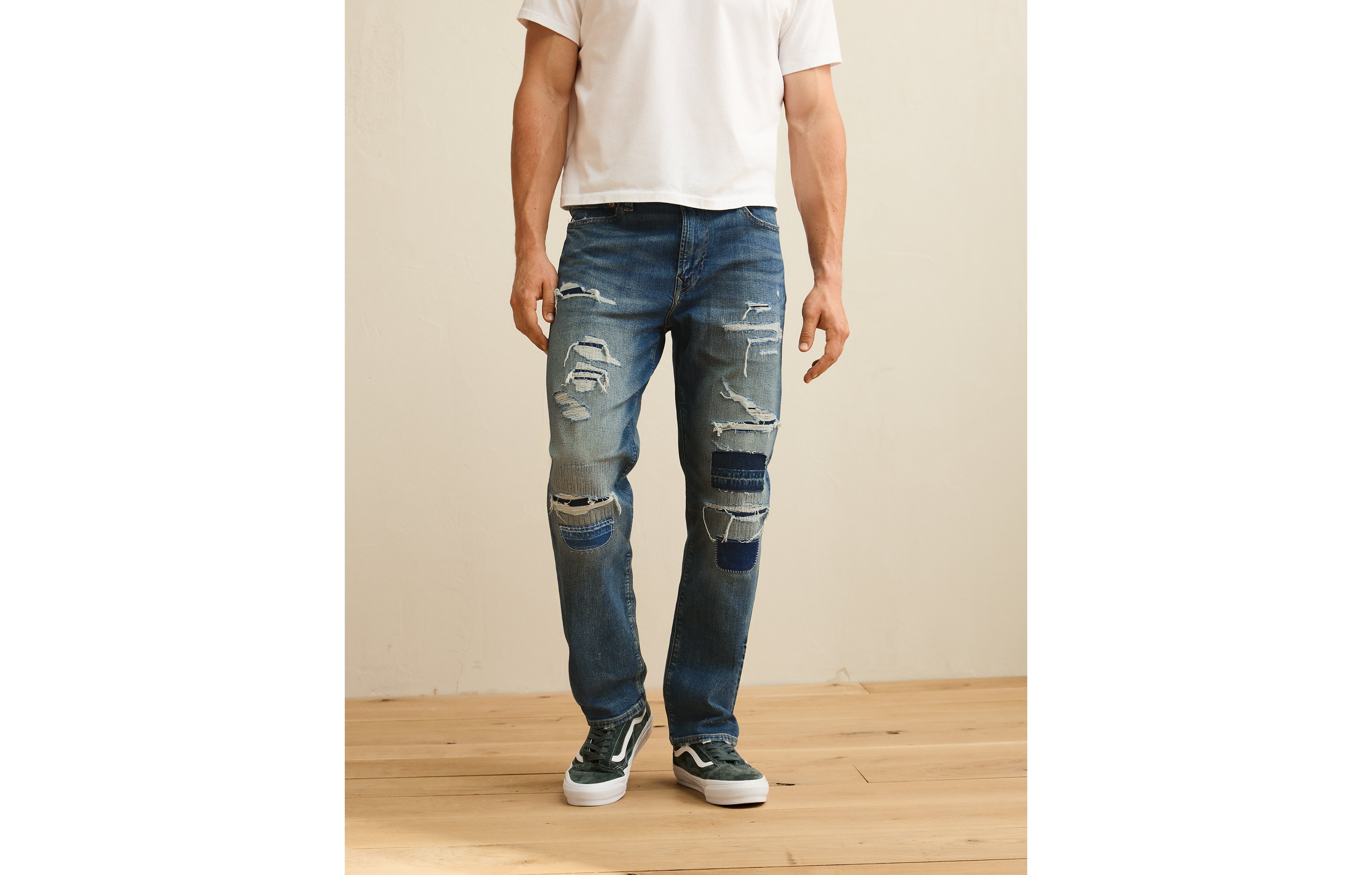 AE 19 Jean