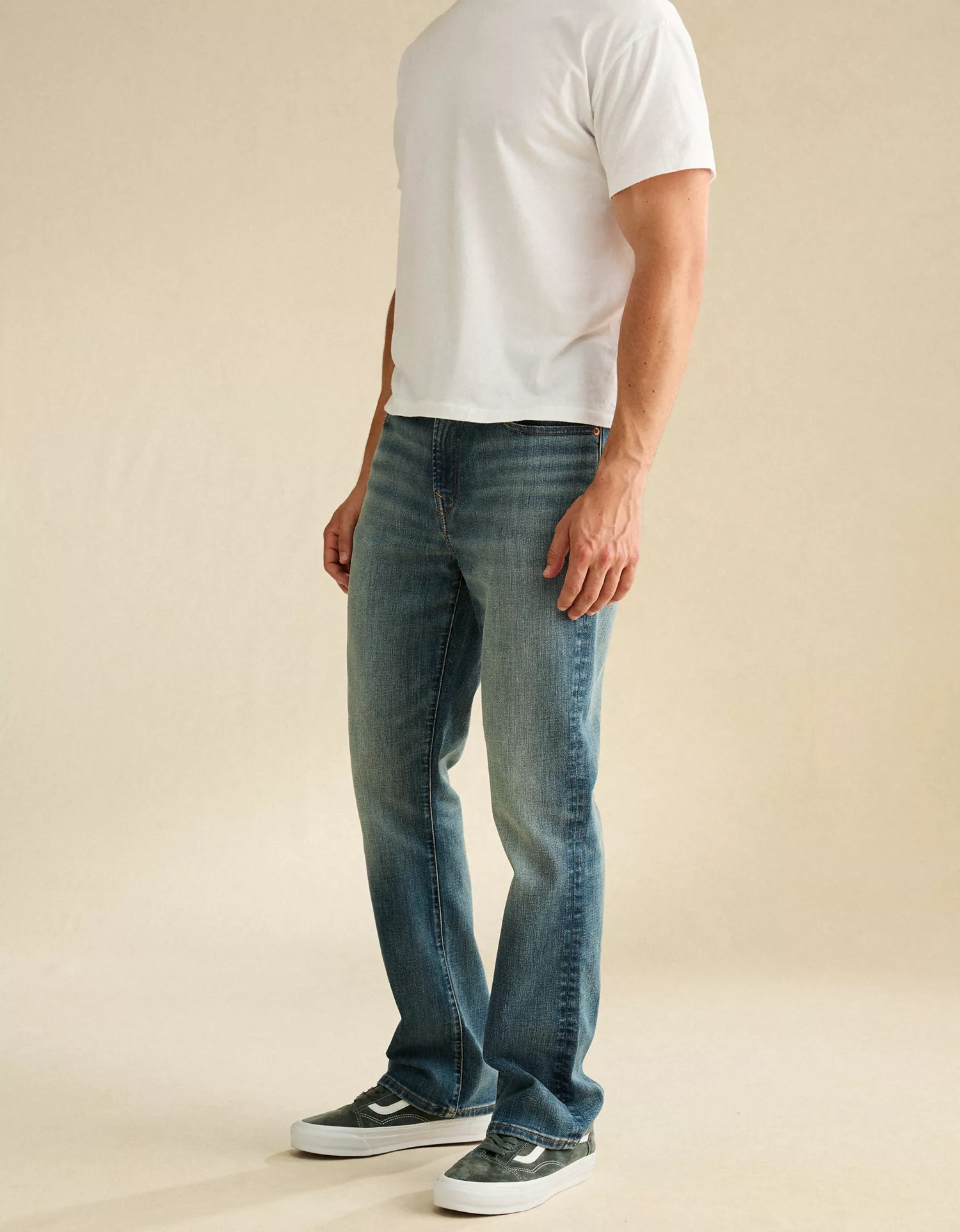 AE Slim Bootcut Jean - thumbnail 5