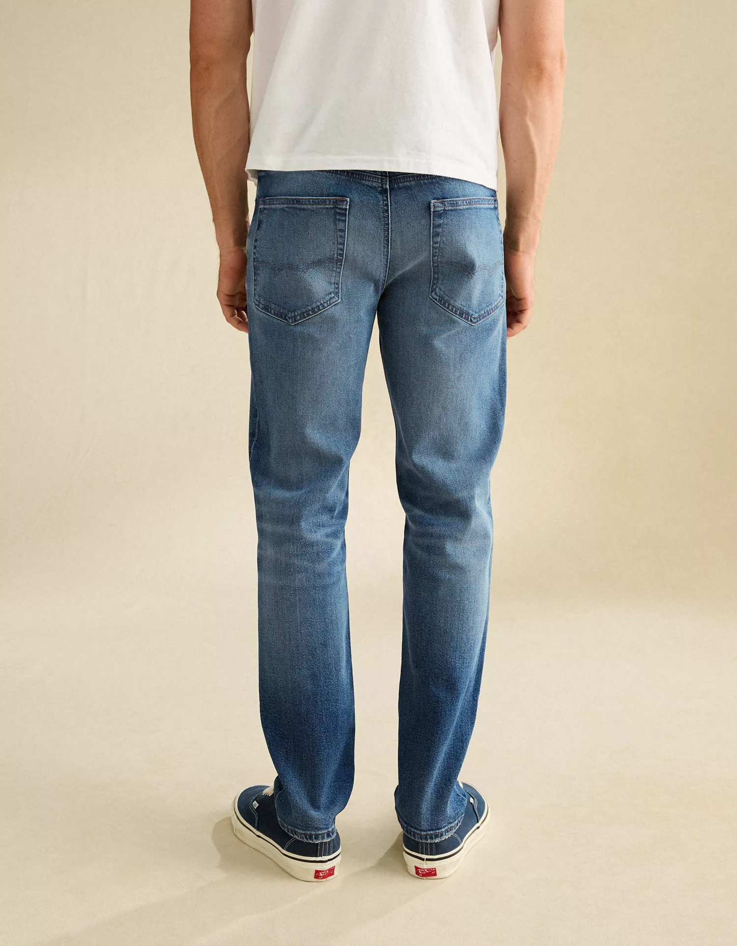 AE Slim Straight Jean - thumbnail 2