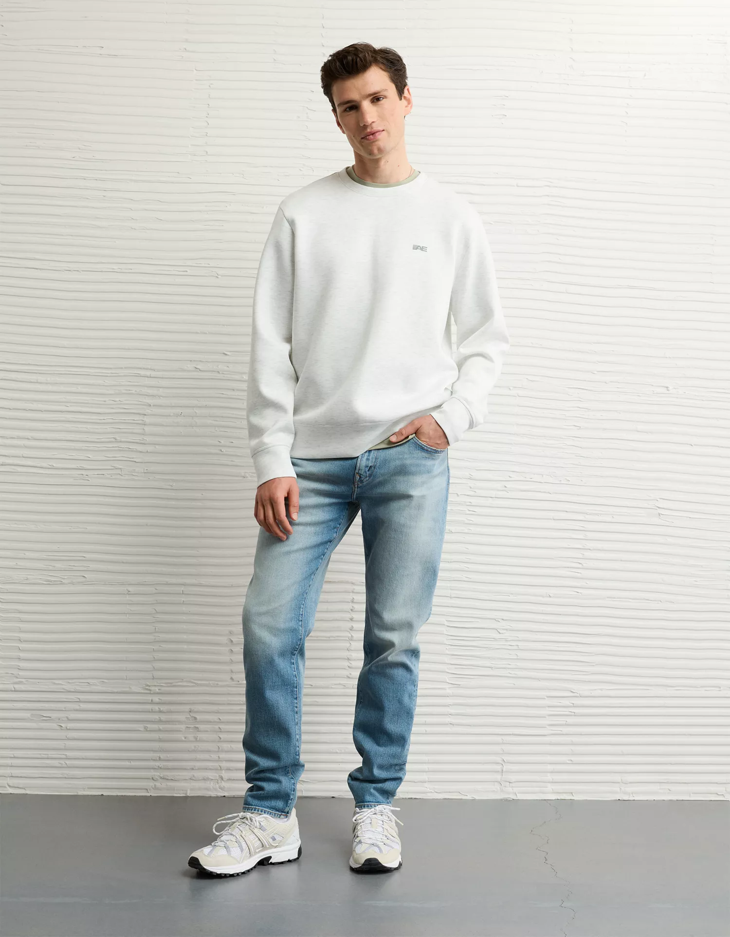 AE Athletic Jean