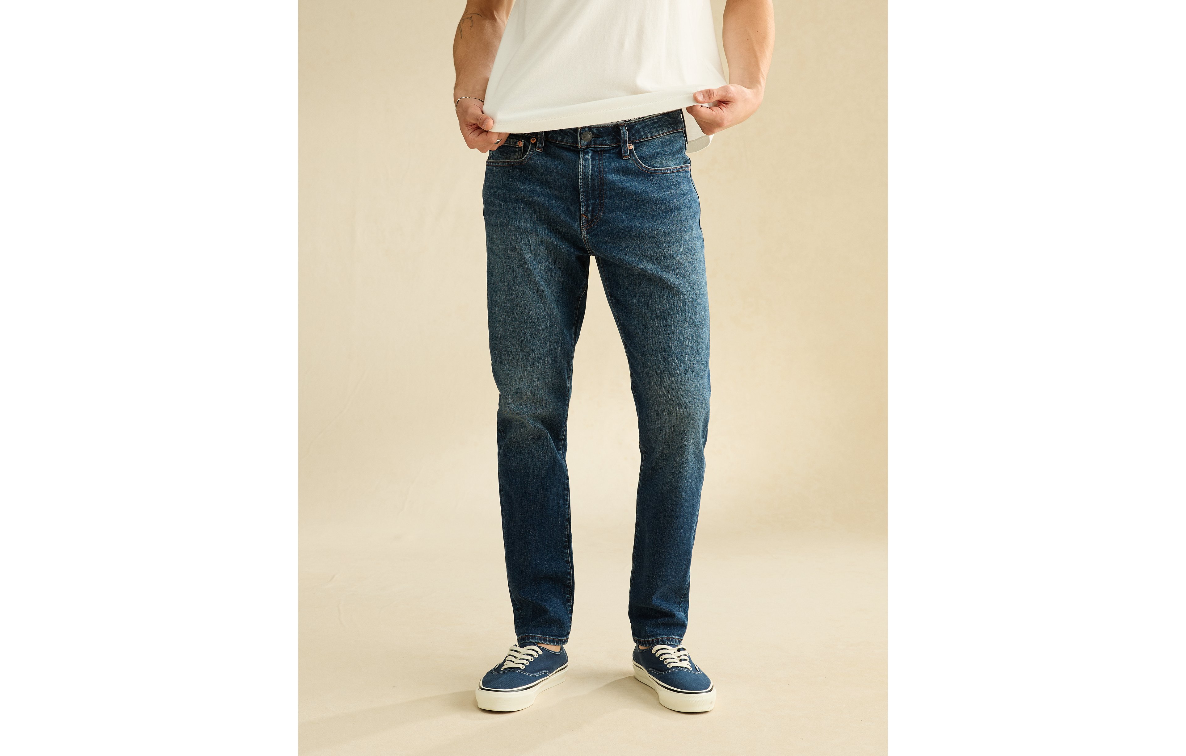 AE Athletic Fit Jean
