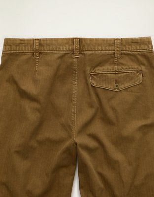 AE Loose Fit Lived-In Pleated Khaki Pant