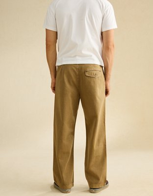 AE Loose Fit Lived-In Pleated Khaki Pant