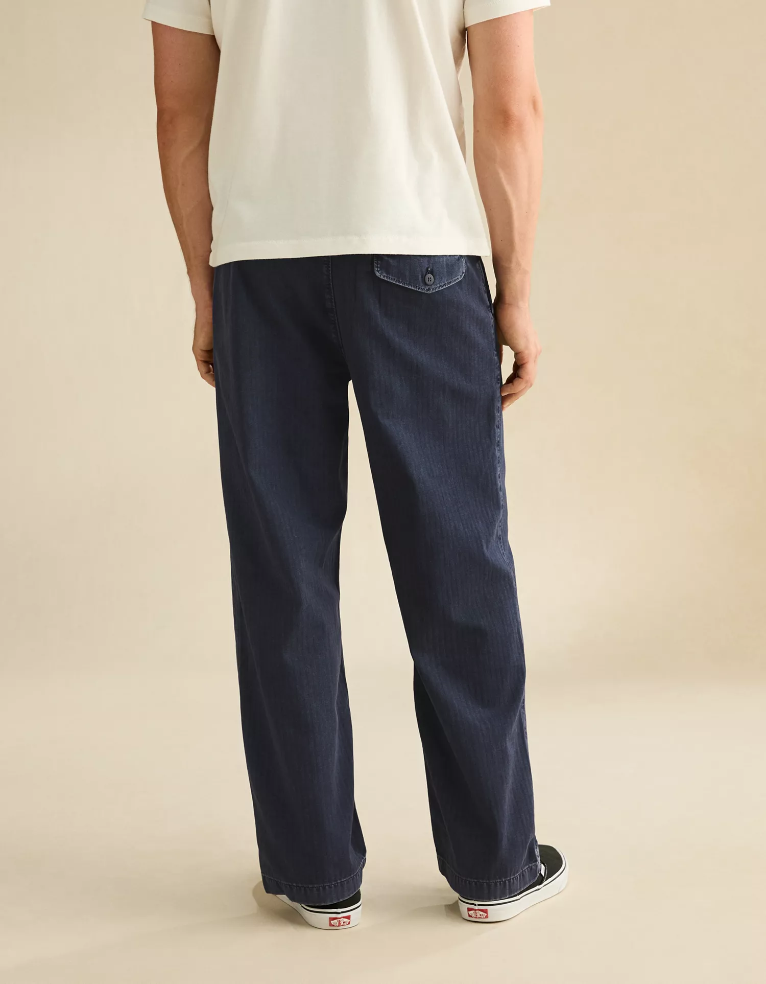AE Loose Fit Lived-In Pleated Khaki Pant - thumbnail 2