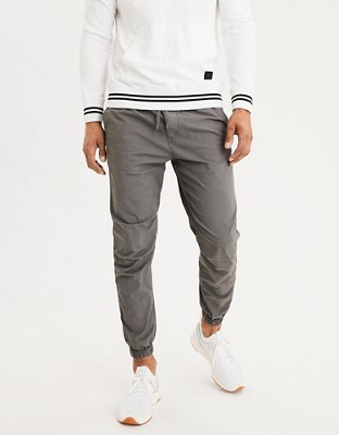 9+ Trendy, Yet Cozy Grey Sweatpants Outfits To Wear