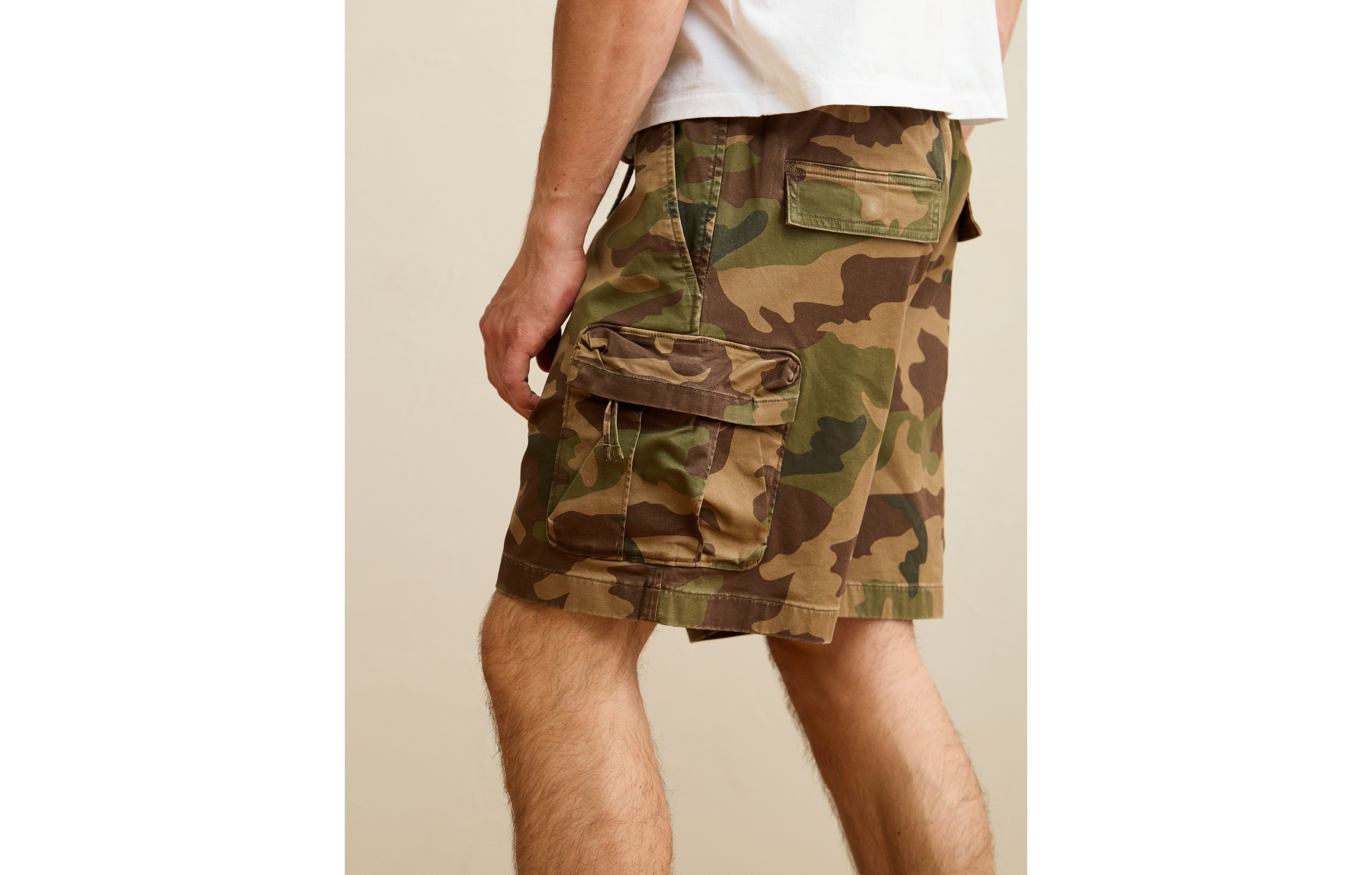 AE 6.5" Flex Lived-In Pull-On Cargo Short
