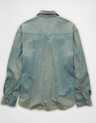 Мужская рубашка American Eagle AE Relaxed Denim Western, цвет: Светлая варка — фото 4