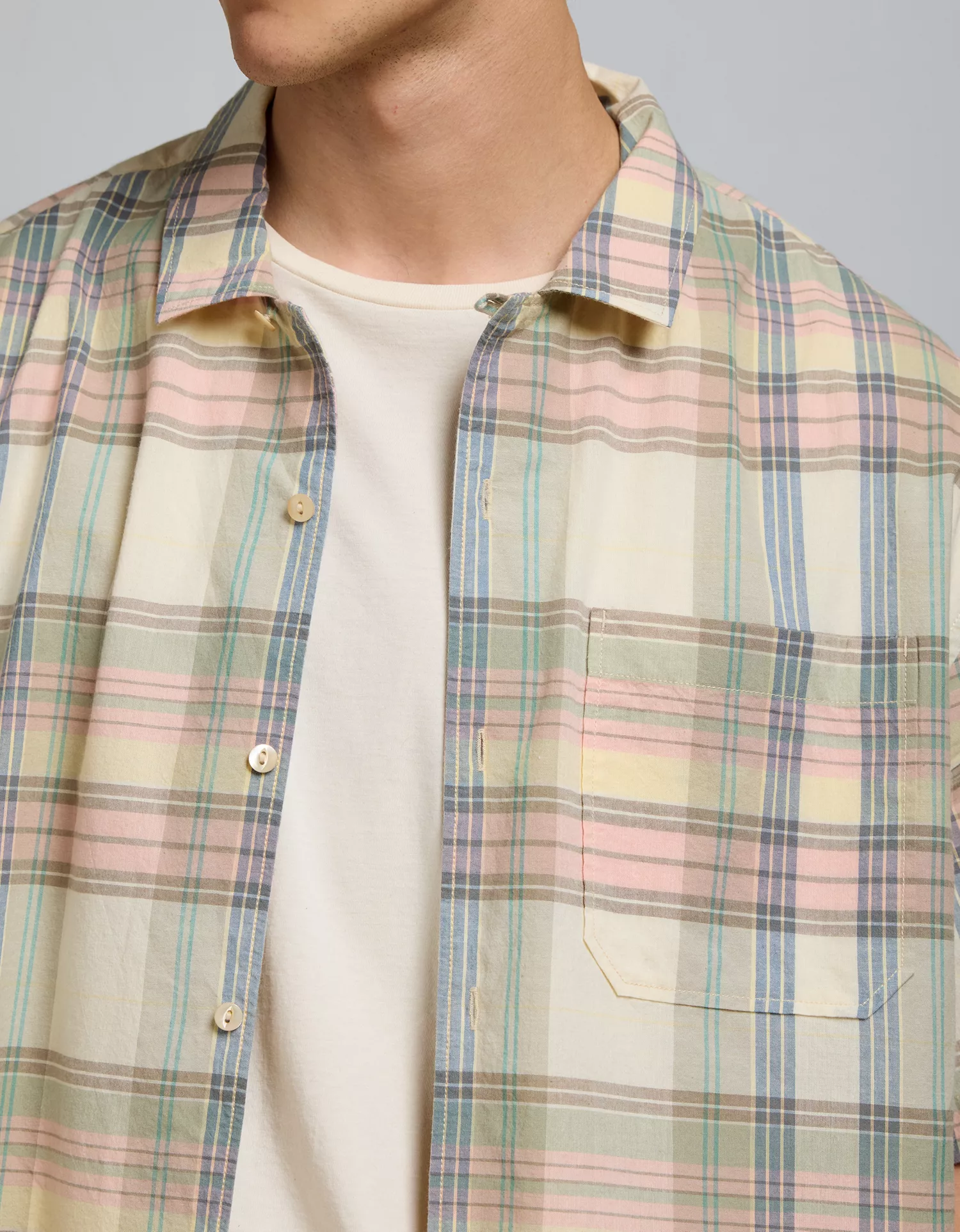 AE77 Madras Short-Sleeve Shirt - thumbnail 7