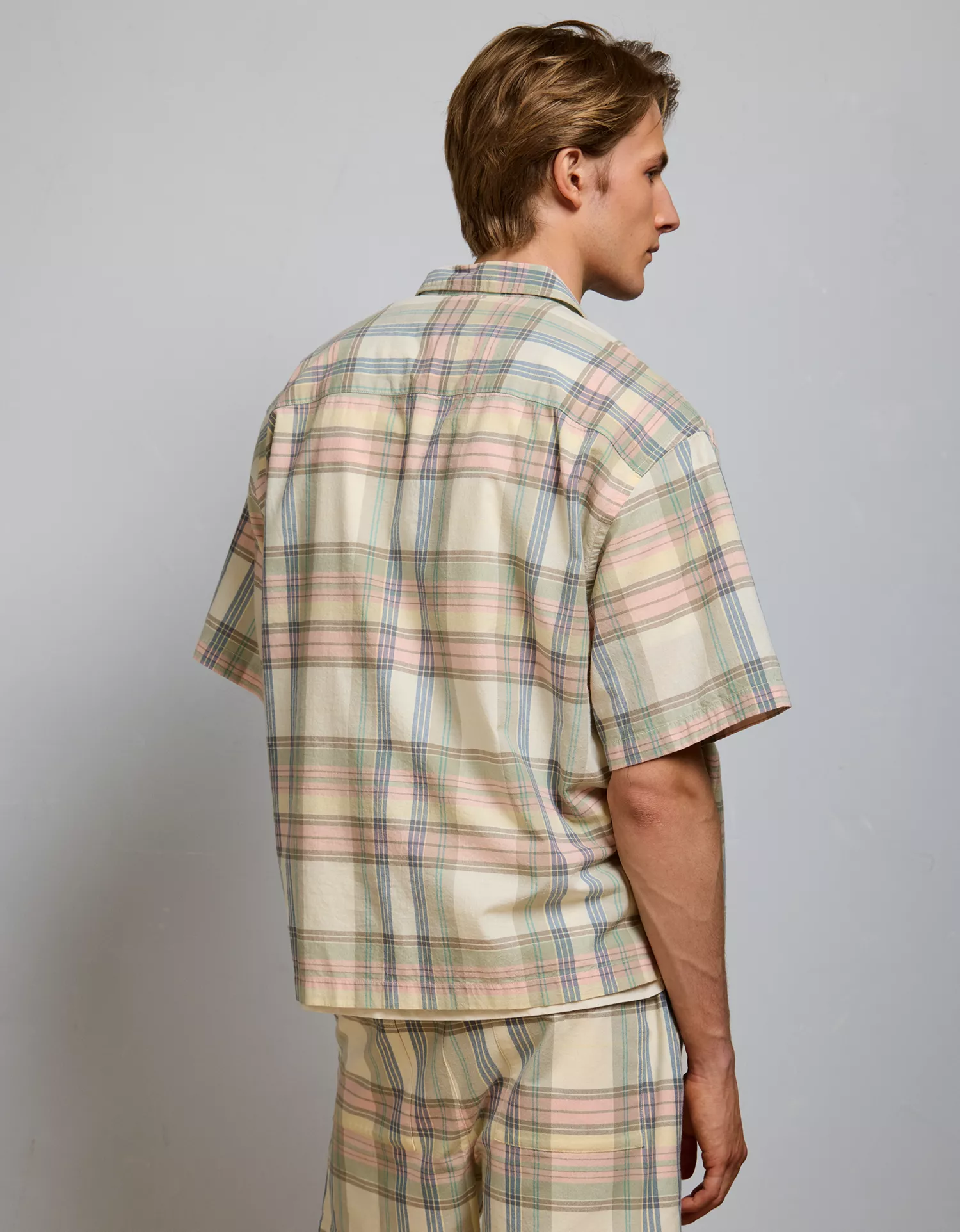 AE77 Madras Short-Sleeve Shirt - thumbnail 2