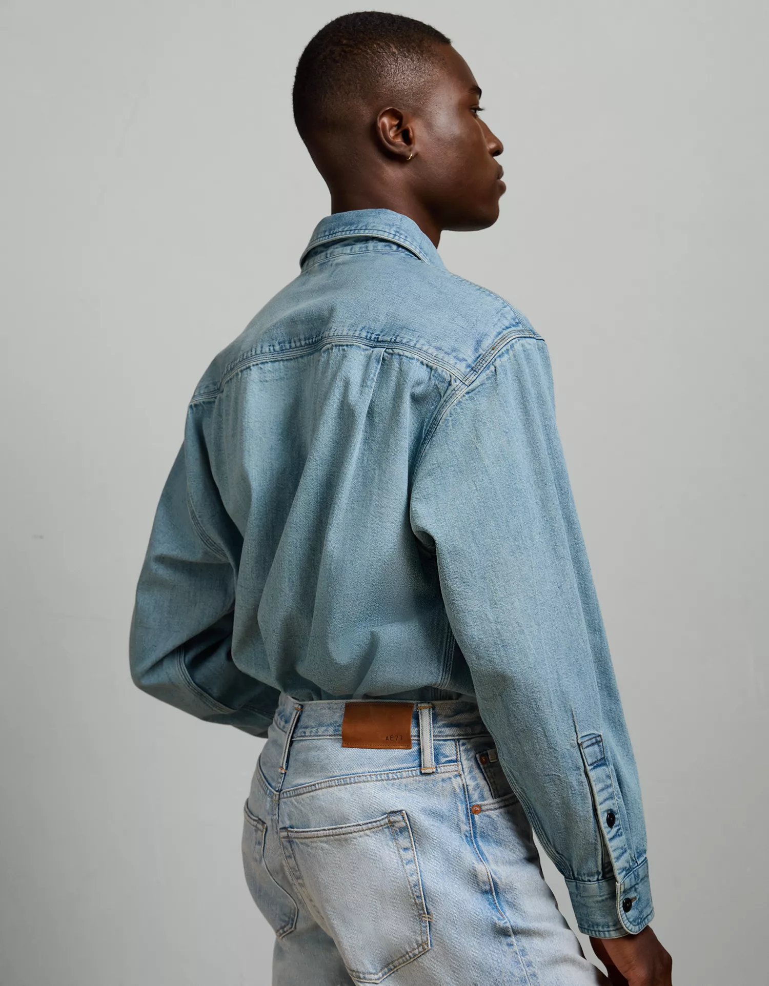 AE77 Long-Sleeve Chambray Shirt - thumbnail 2