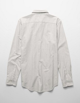 AE Everyday Slim Oxford Button-Up Shirt