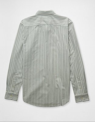 AE Everyday Slim Oxford Button-Up Shirt