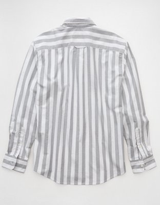 AE Everyday Classic Fit Oxford Button-Up Shirt