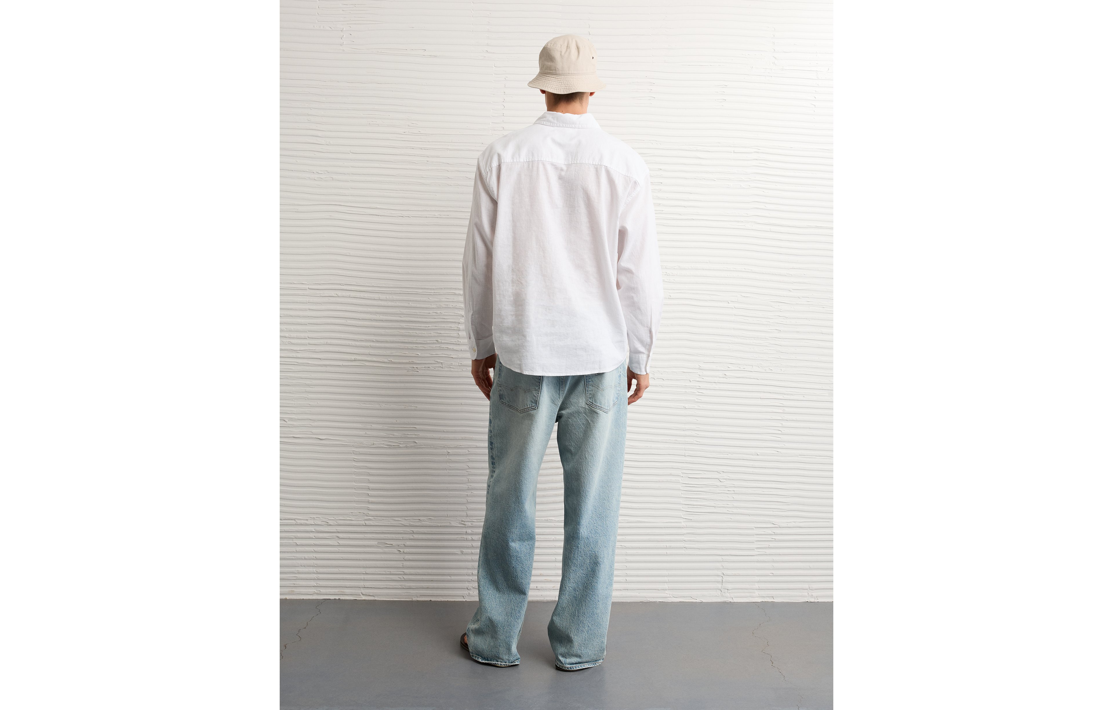 AE Relaxed Fit Linen-Blend Button-Up Shirt