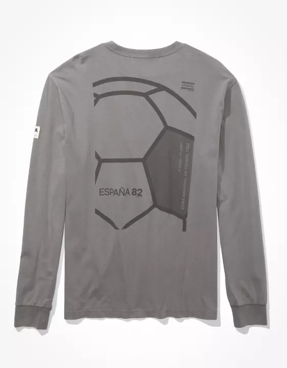 AE x FIFA® Long-Sleeve Graphic T-Shirt