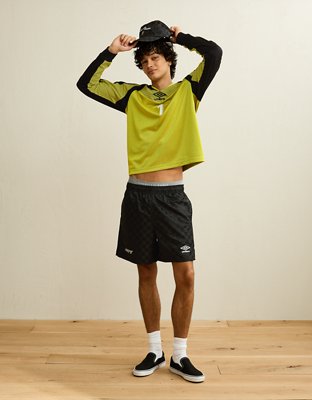 AE x Umbro Goalkeeper Jersey | American Eagle