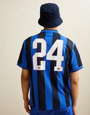 AE x Umbro Boxy Fit Graphic Jersey | American Eagle