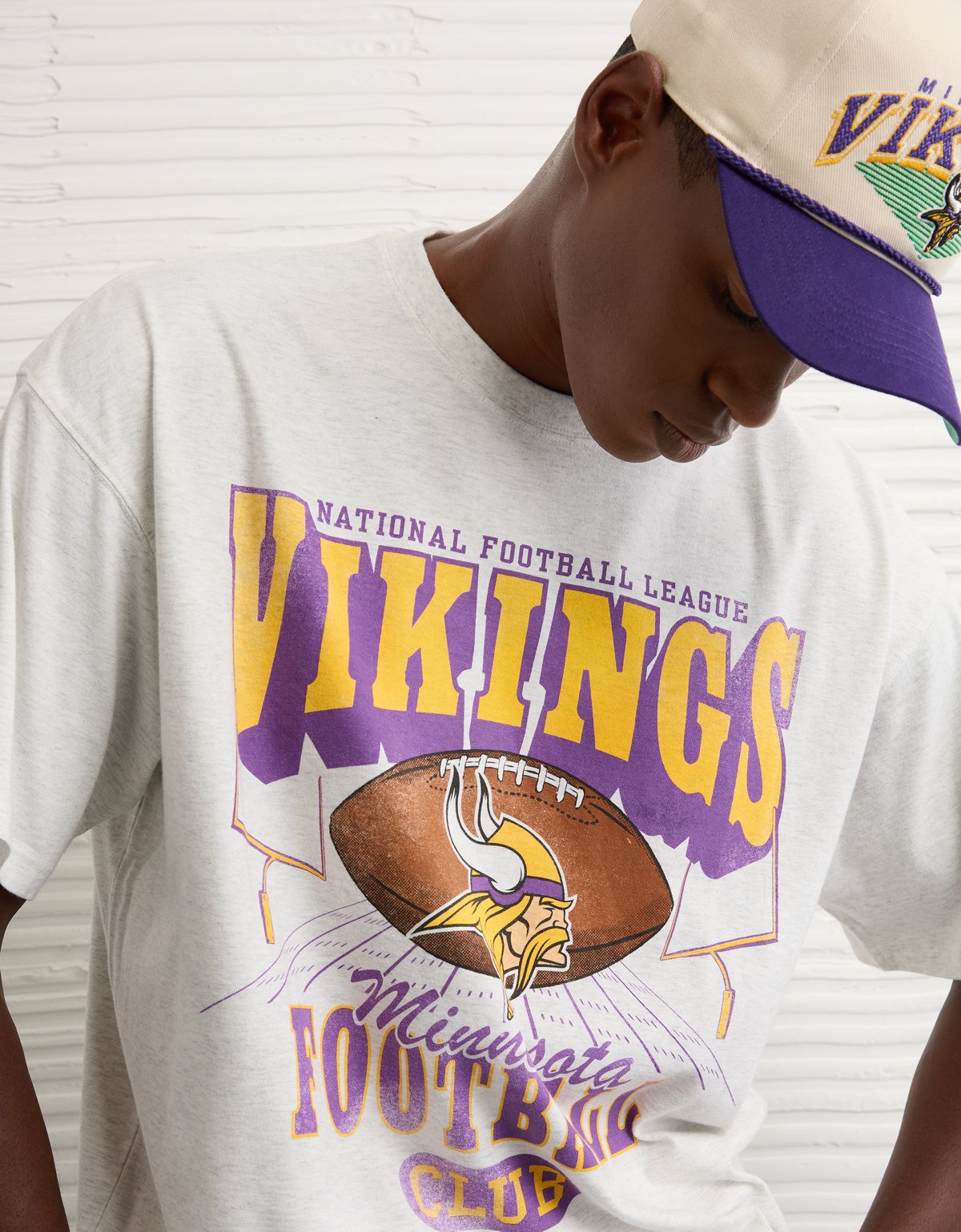 NFL Boxy Minnesota Vikings Graphic T-Shirt - image 5