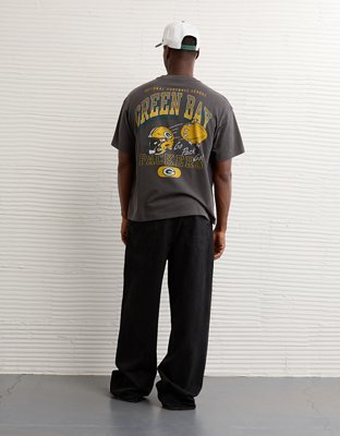 AE Boxy NFL Wisconsin Green Bay Packers Graphic T-Shirt