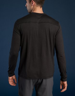 Мужские футболки American Eagle AE 24/7 Long-Sleeve Graphic T-Shirt — фото 2