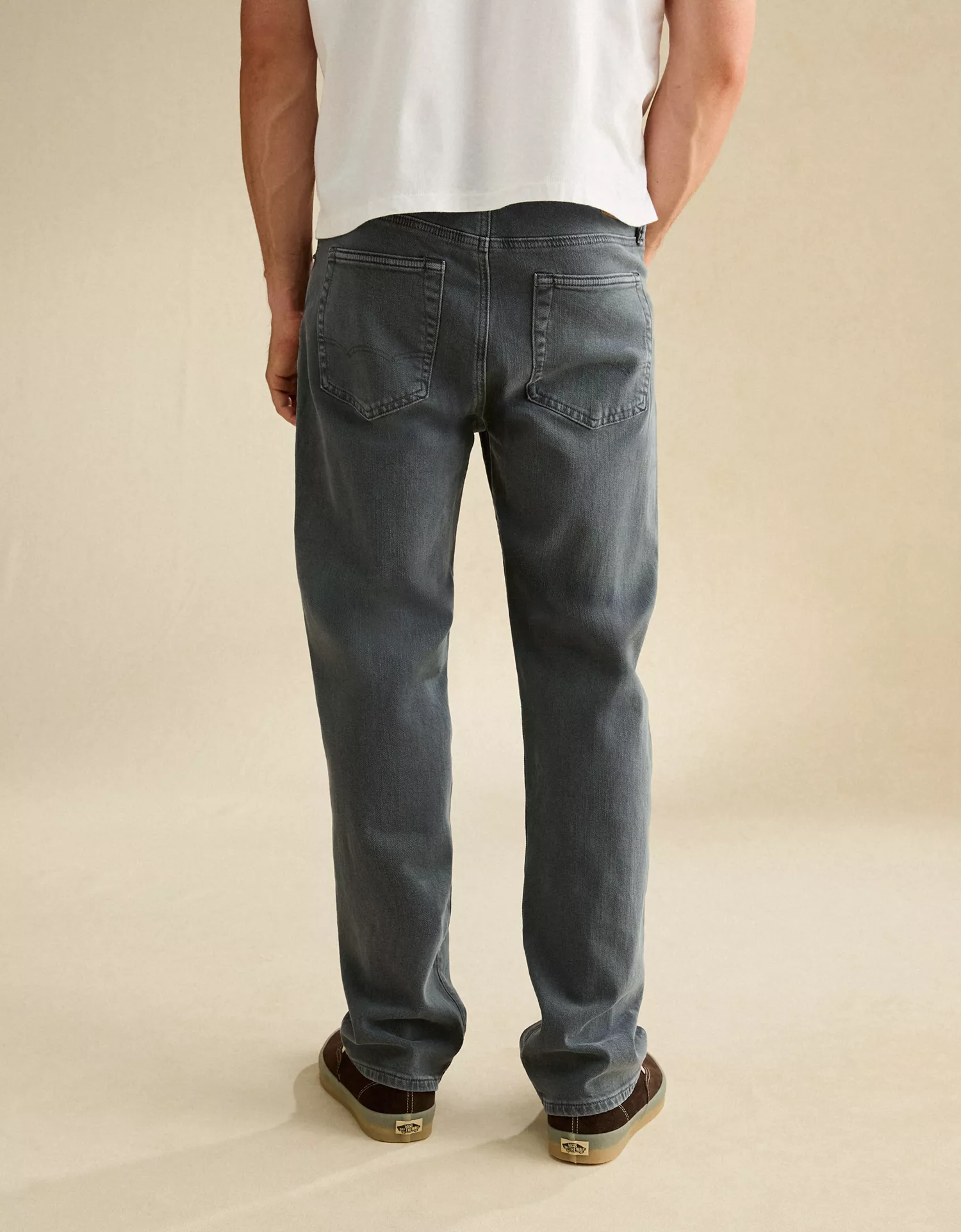 AE Relaxed Straight Jean - thumbnail 2