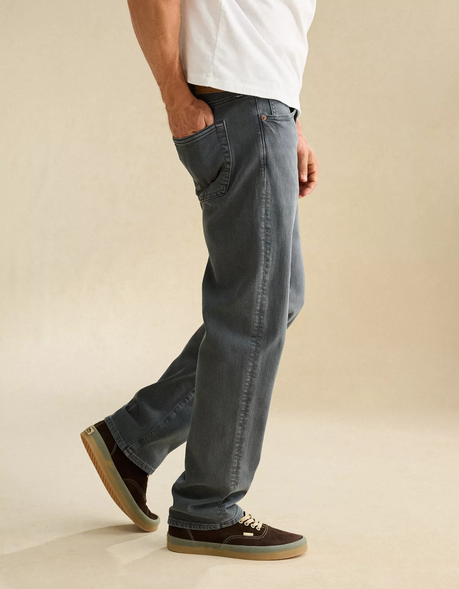 AE Relaxed Straight Jean - thumbnail 5
