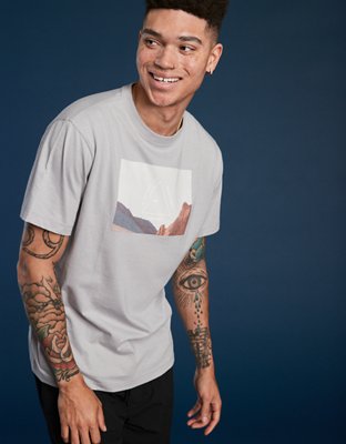 AE 24/7 Photoreal Graphic T-Shirt