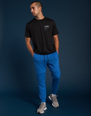 AE 24/7 Graphic T-Shirt