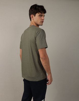 AE 24/7 Graphic T-Shirt