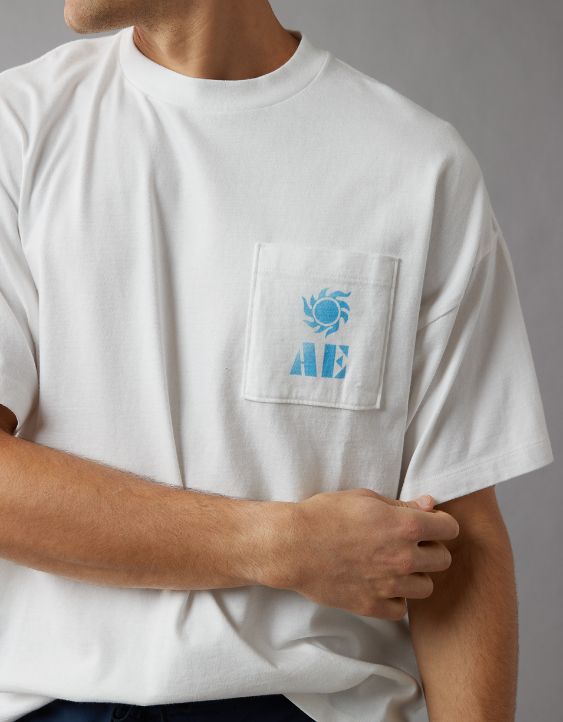 AE Oversized Logo Graphic T-Shirt