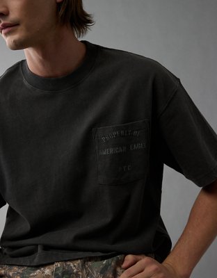 T-shirt droit à image avec poche AE