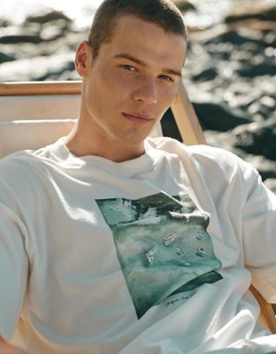 AE Boxy Destination Graphic T-Shirt