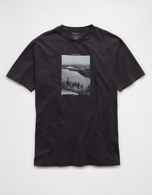 AE Playera con Gráfico de Logotipo