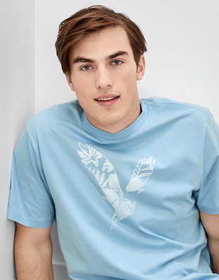 AE Standard Fit Logo Graphic T-Shirt