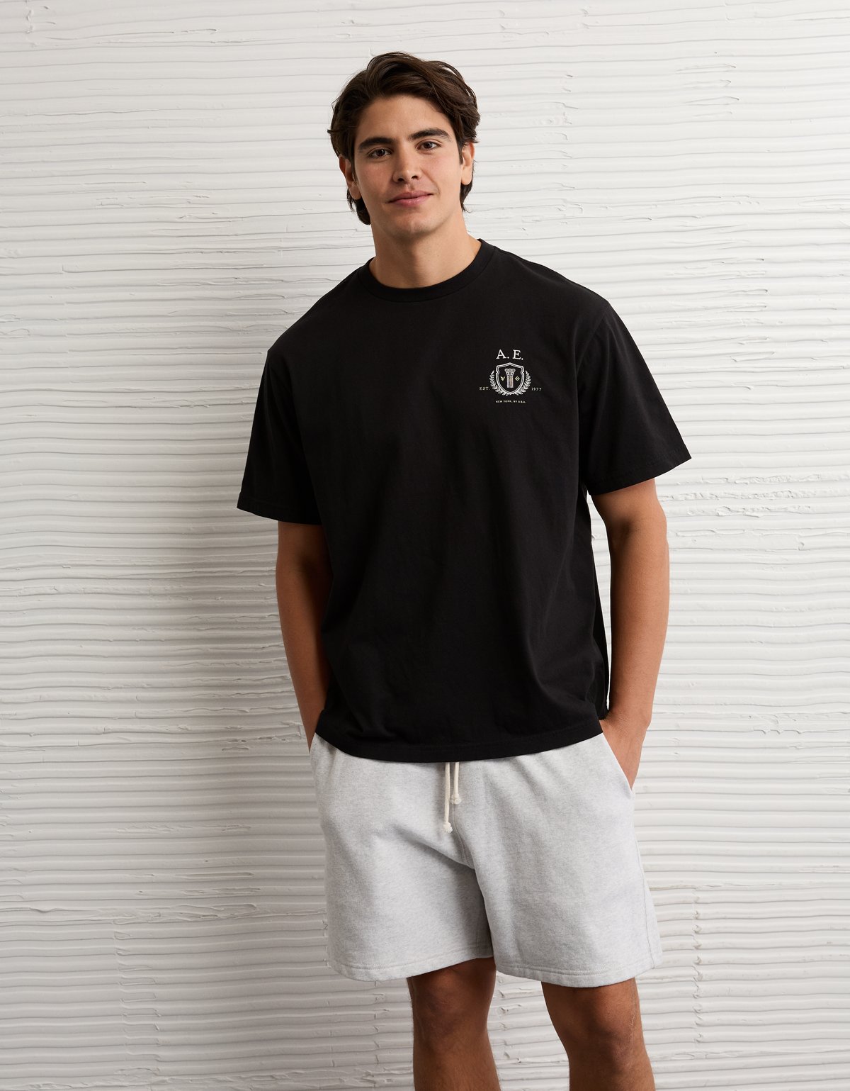AE Logo Graphic T-Shirt - image 5
