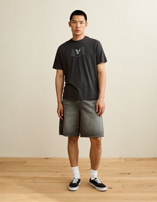 AE Standard Fit Lightweight Logo Graphic T-Shirt