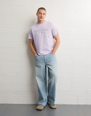 AE Standard Fit Lightweight Logo Graphic T-Shirt