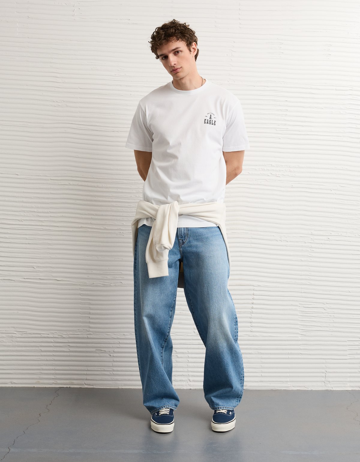 AE Logo Graphic T-Shirt - image 5
