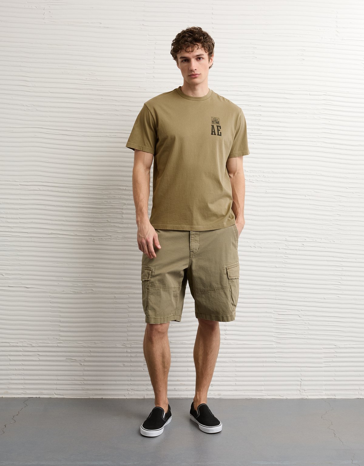 AE Logo Graphic T-Shirt - image 5