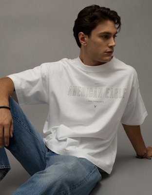 AE Playera Relajada con Gráfico de Logo