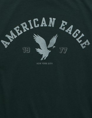AE Standard Fit Lightweight Logo Graphic T-Shirt