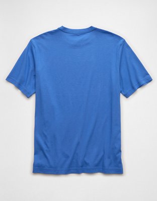 AE Standard Fit Lightweight Logo Graphic T-Shirt