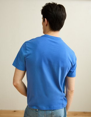 AE Standard Fit Lightweight Logo Graphic T-Shirt