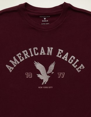 AE Standard Fit Lightweight Logo Graphic T-Shirt