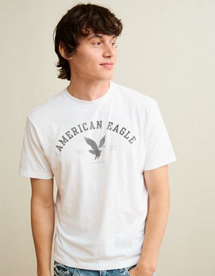 AE Standard Fit Lightweight Logo Graphic T-Shirt