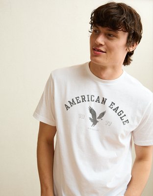 AE Standard Fit Lightweight Logo Graphic T-Shirt