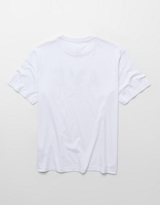AE Standard Fit Lightweight Logo Graphic T-Shirt
